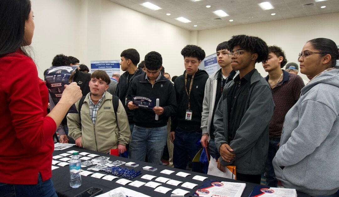 Make the Most of Job Fairs: Smart Follow-Up Tips