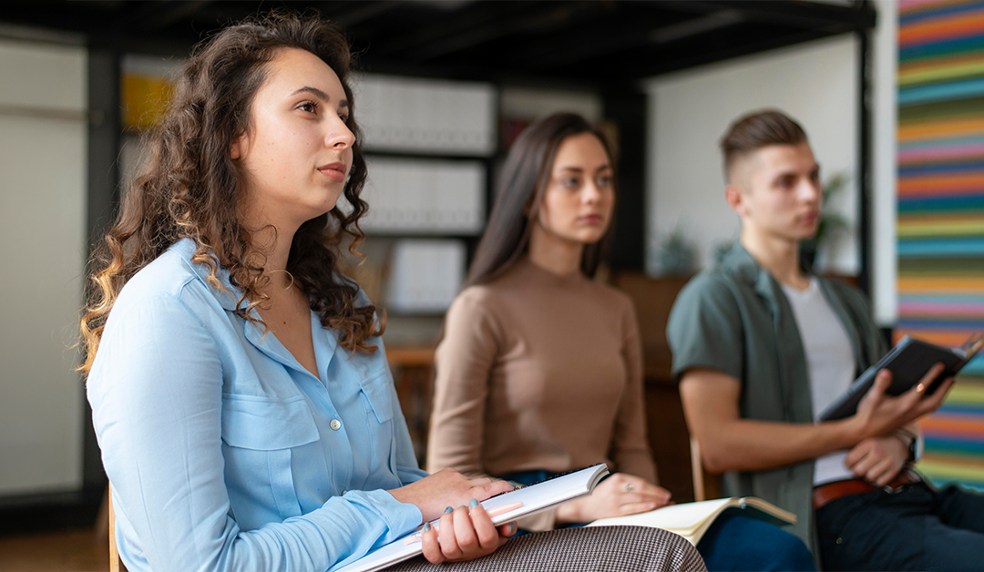 Build Your Future with a Youth Career Advisor